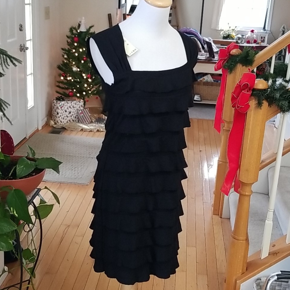 🖤 MAX STUDIO DRESS